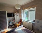 69m2-es, 3 szobás polgári téglalakás remek udvari lehetőségekkel