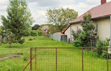 Eladó telek/földterület