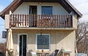 Eladó telek/földterület