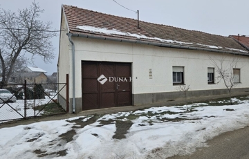 Eladó családi ház