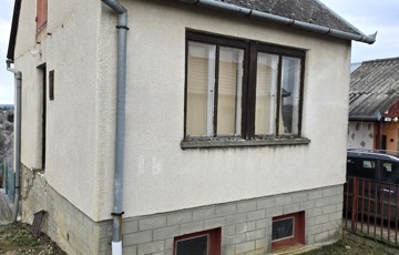 Eladó családi ház