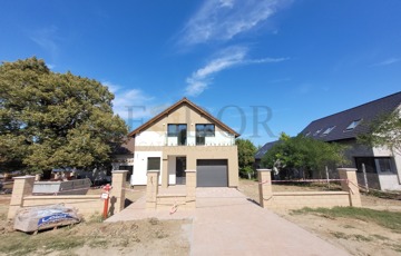 Eladó családi ház