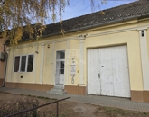 Eladó iroda/üzlethelyiség Madaras 15 000 000 Ft