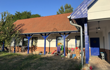 Eladó családi ház