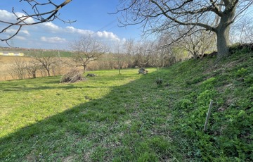 Eladó telek/földterület