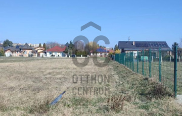 Eladó telek/földterület