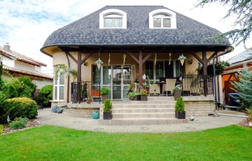 Eladó családi ház