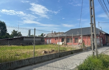 Eladó családi ház