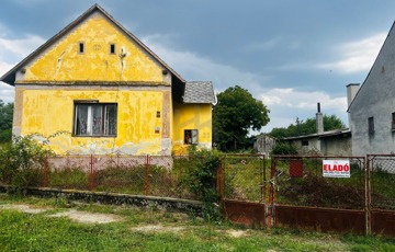 Eladó családi ház