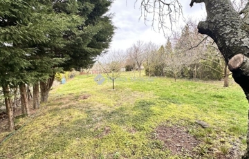 Eladó telek/földterület