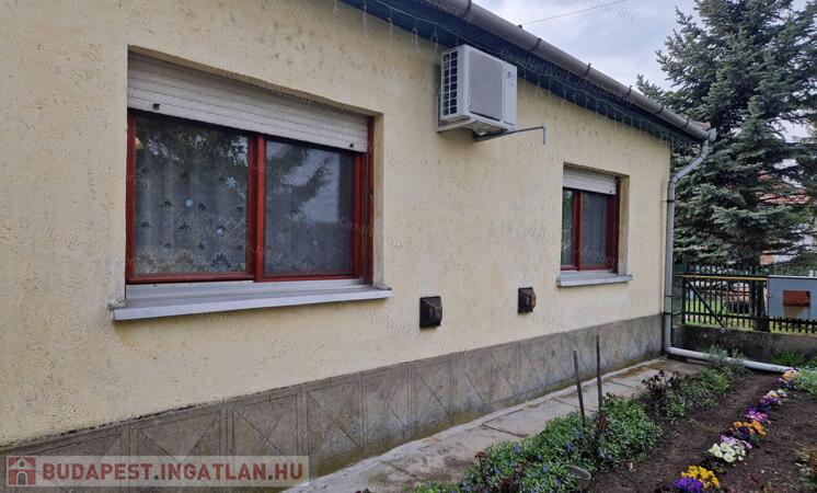 Hevesvezekényen, jó állapotú, 91 nm-es, 3 szobás családi ház eladó                                 