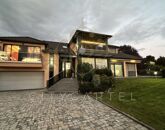 Eladó családi ház Eger 489 000 000 Ft