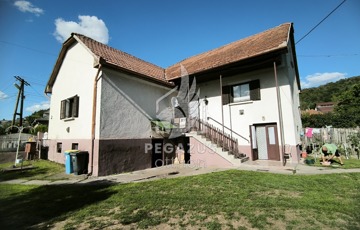 Eladó családi ház