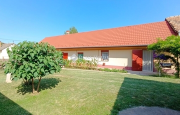 Eladó családi ház