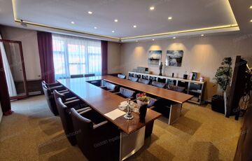 Eladó iroda/üzlethelyiség