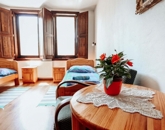 Eladó családi ház Alsónyék 149 900 000 Ft