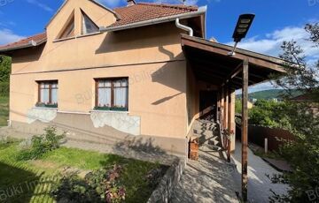 Eladó családi ház