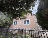 Eladó családi ház Pécs 84 990 000 Ft