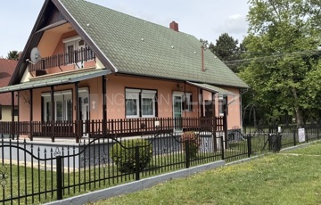 Eladó családi ház