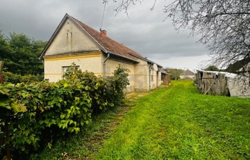 Eladó családi ház