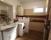 Eladó családi ház Üllő 99 800 000 Ft