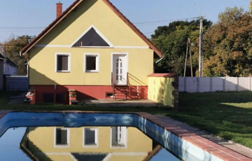 Eladó családi ház