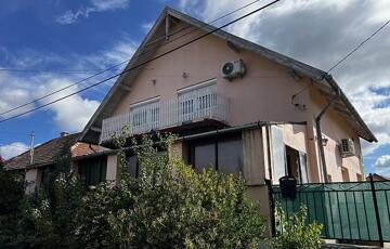 Eladó családi ház