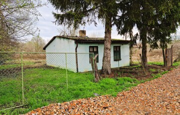 Eladó telek/földterület