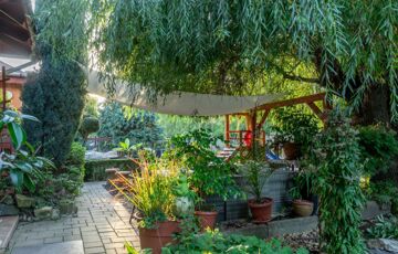 Eladó családi ház