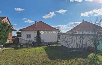 Eladó családi ház