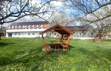 Eladó családi ház