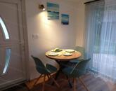 Alsóörsön közvetlen vízparti, felújított horgászház eladó