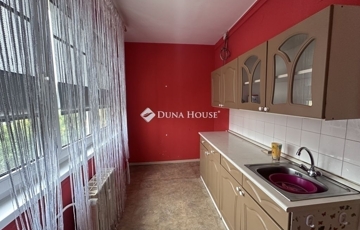 Eladó lakás