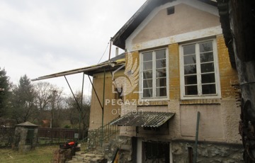 Eladó családi ház