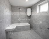 Eladó családi ház Törtel 42 900 000 Ft