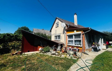 Eladó családi ház