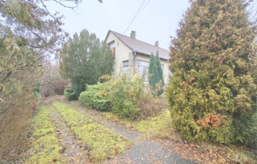 Eladó családi ház