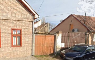 Eladó családi ház