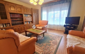 Eladó családi ház