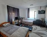 Eladó ház Oroszlány Falu részén – kert, nyugalom, lehetőség!