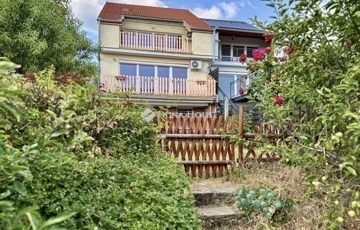 Eladó családi ház