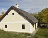 Eladó családi ház Pécsely 84 900 000 Ft