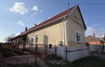 Eladó családi ház