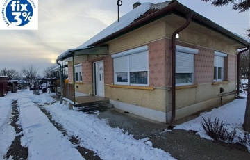 Eladó családi ház