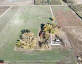 Nyársapáton eladó tanya nagy telekkel és gazdasági épületekkel!