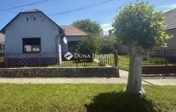Eladó családi ház