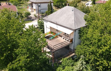 Eladó családi ház
