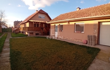 Eladó családi ház