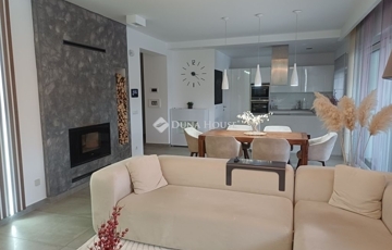 Eladó családi ház