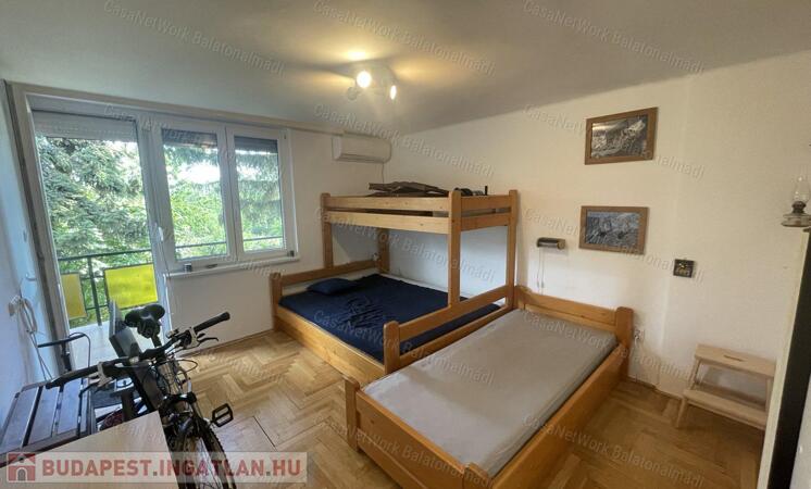 Strandközeli üdülő apartman eladó Alsóörsön                                 